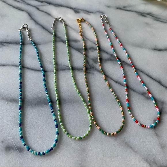 Beaded colorful Handmade necklace in rainbow - Picture 5 of 6